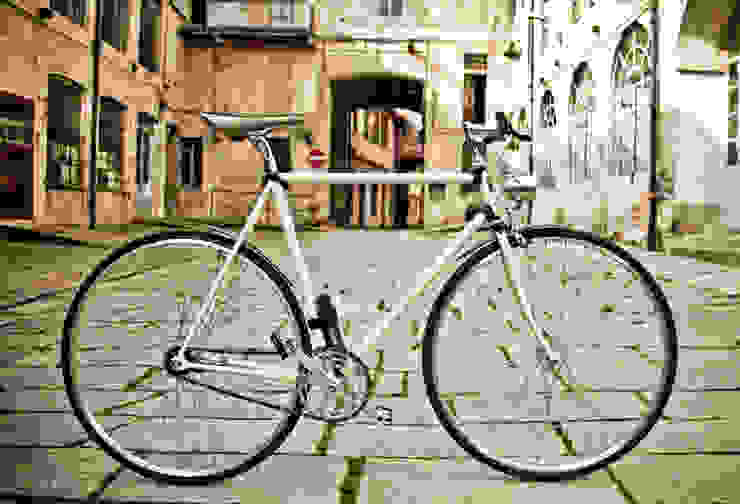 Pagani 402, Pagani Bike Pagani Bike Commercial spaces Office buildings