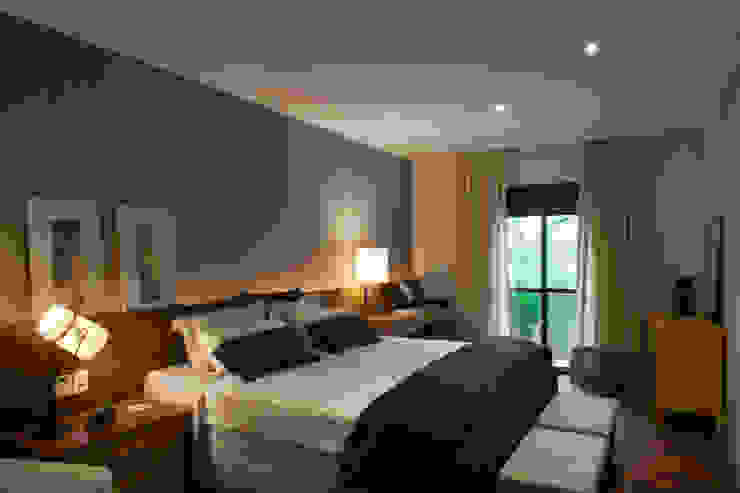 Quarto Casal 02 por Lembi Arquitetura