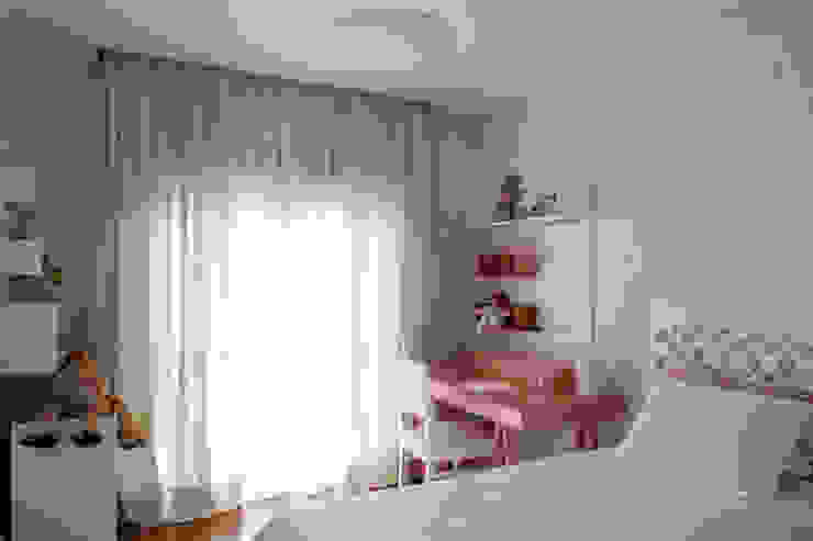 Quarto Olivia 02 por Lembi Arquitetura