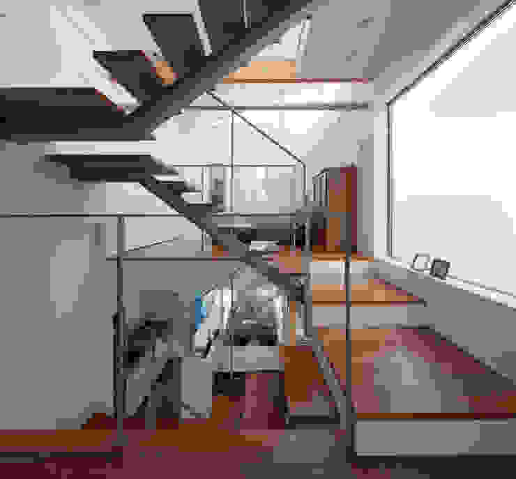 小さくて広い家, Studio R1 Architects Office Studio R1 Architects Office Modern Corridor, Hallway and Staircase