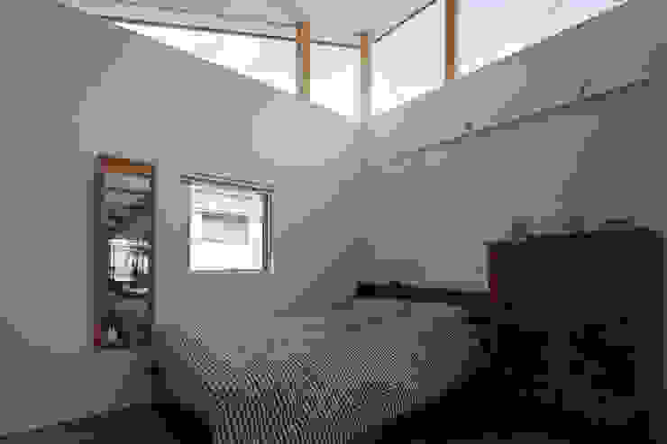 Studio R1 Architects Office Camera da letto moderna