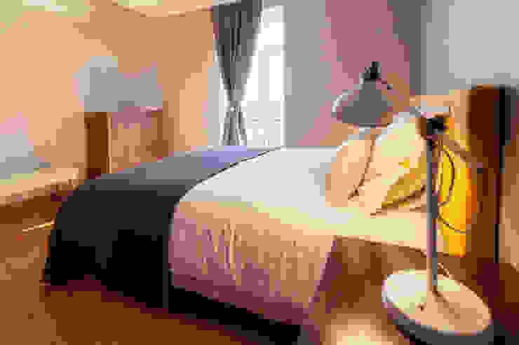 Double bedroom Staging Factory Quartos clássicos