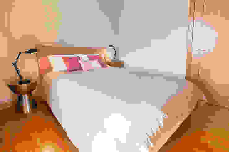 Double bedroom Staging Factory Quartos clássicos