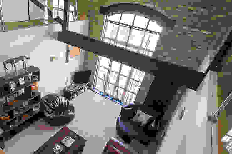 Millennium Drive : Mezzanine Space, Nic Antony Architects Ltd Nic Antony Architects Ltd Rustic style living room