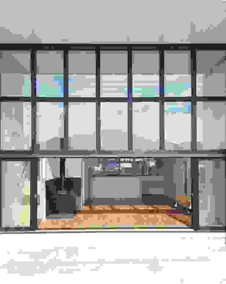 株式会社PLUS CASA Nowoczesne okna i drzwi