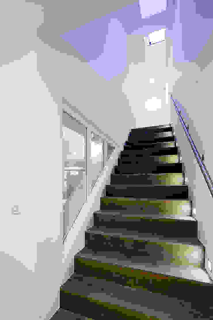 122 Harley Street Sonnemann Toon Architects Korytarz, hol i schodySchody