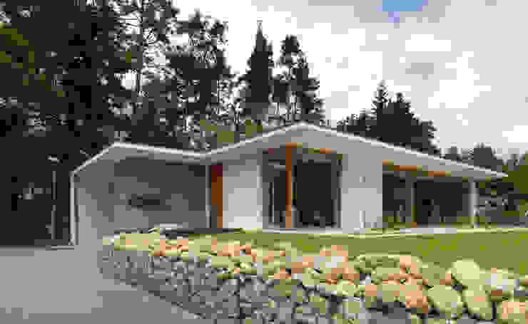 Fenster zur Natur, Bermüller + Hauner Architekturwerkstatt Bermüller + Hauner Architekturwerkstatt 미니멀리스트 주택