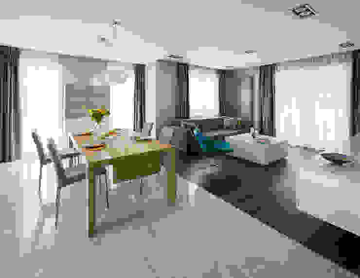 Kolorowy minimalizm Pracownia Projektowa Poco Design Minimalistyczny salon