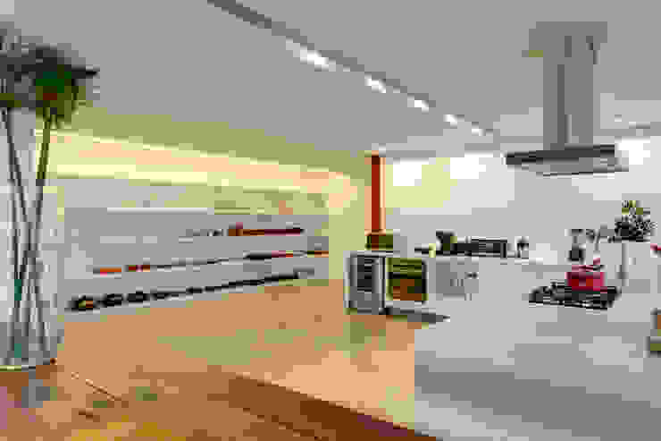 Cozinha Cozinhas minimalistas por Denise Macedo Arquitetos Associados Minimalista