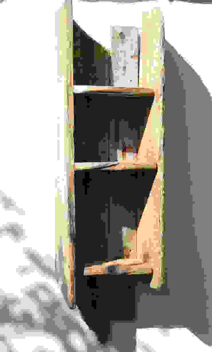 Driftwood Shelves homify