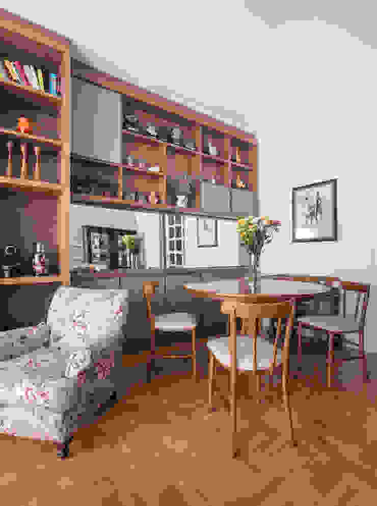 Estar Salas de estar ecléticas por Blacher Arquitetura Eclético