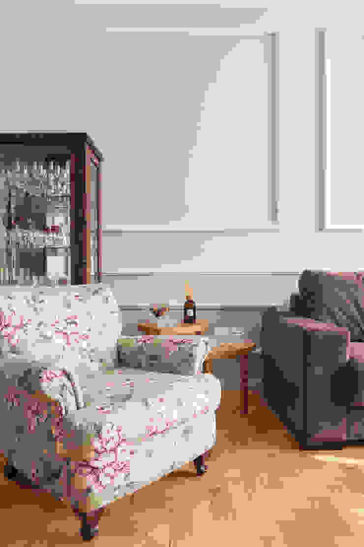 Estar Salas de estar ecléticas por Blacher Arquitetura Eclético