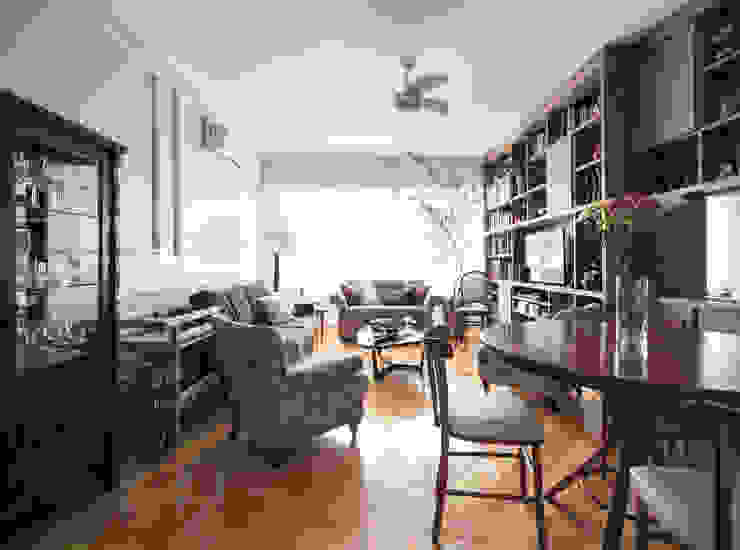 Estar Salas de estar ecléticas por Blacher Arquitetura Eclético