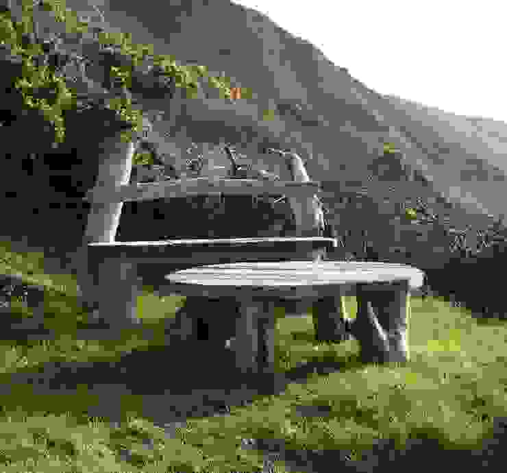 Driftwood Garden Bench And table Julia's Driftwood 花園家具