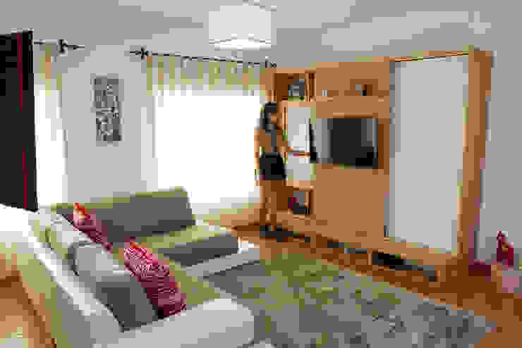 Cama oculta em móvel de sala, GenesisDecor GenesisDecor Modern living room TV stands & cabinets