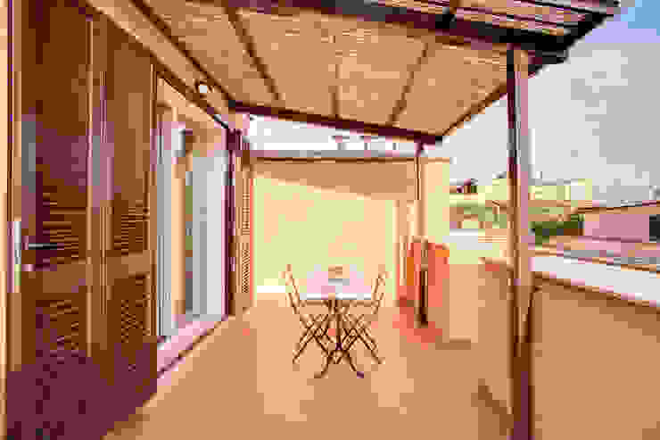 شقة استديو بتصميم متميز على سطح منزل إيطالي Homify