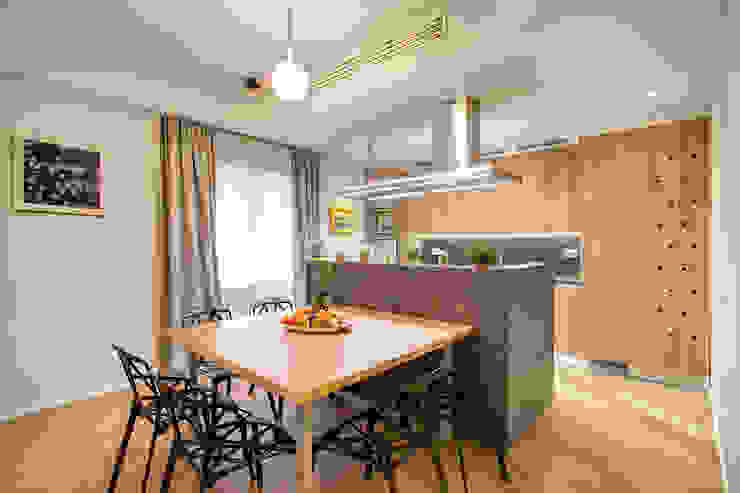 VEGEZIO, MOB ARCHITECTS MOB ARCHITECTS 餐廳