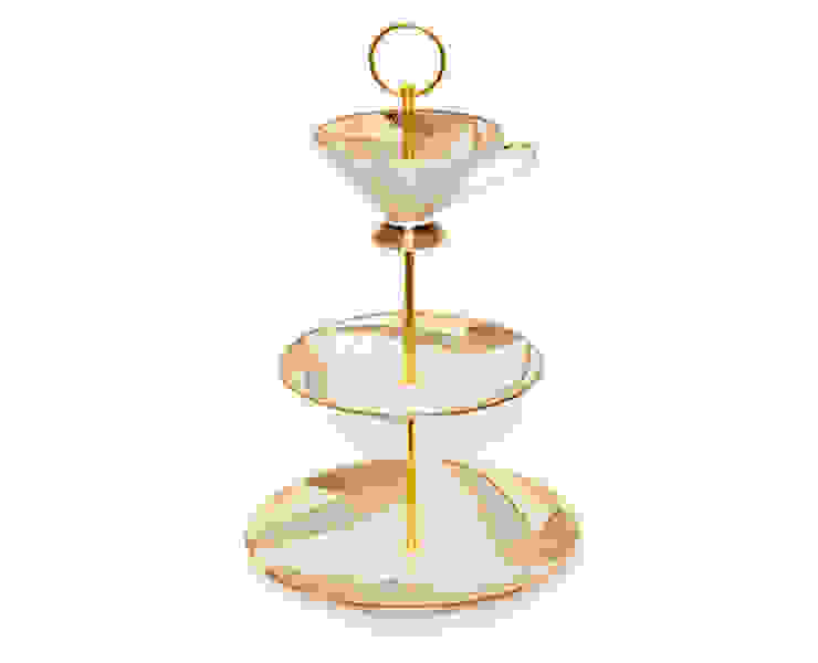 Lieselotte Etagere aus Vintage Sammeltasse 50ziger Jahre Lieselotte EsszimmerAccessoires und Dekoration