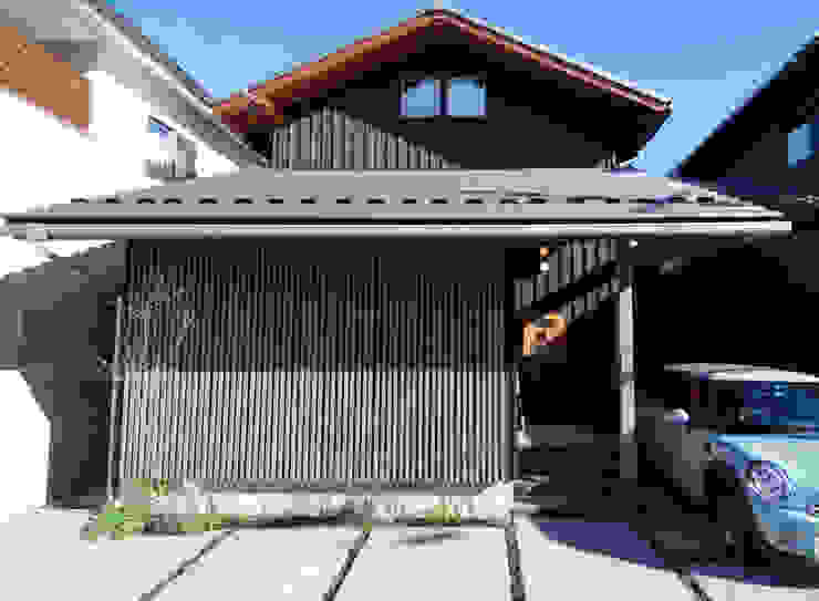 Casas ecléticas por 豊田空間デザイン室 一級建築士事務所 Eclético