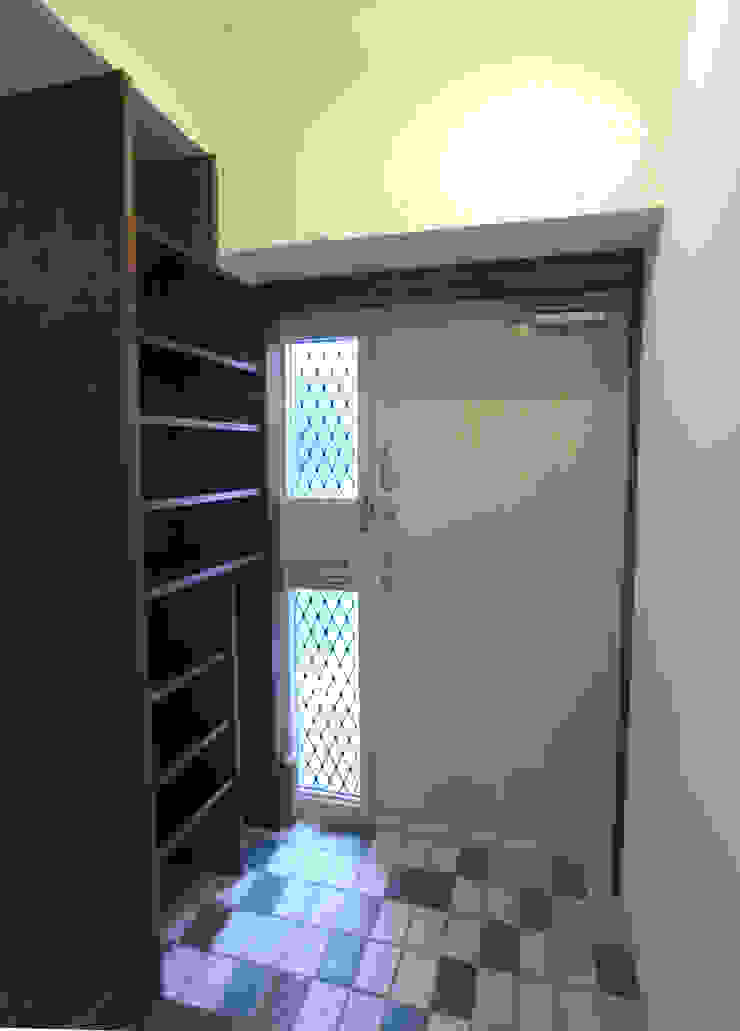 一級建築士事務所co-designstudio Modern windows & doors