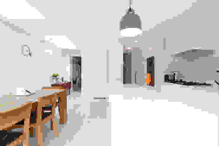 MN Residence deDraft Ltd Dapur Gaya Skandinavia