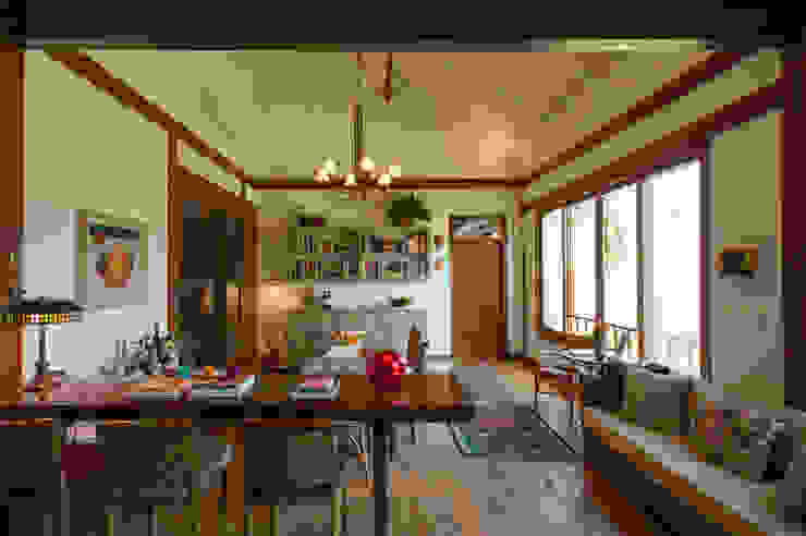 PM Arquitetura Rustic style dining room