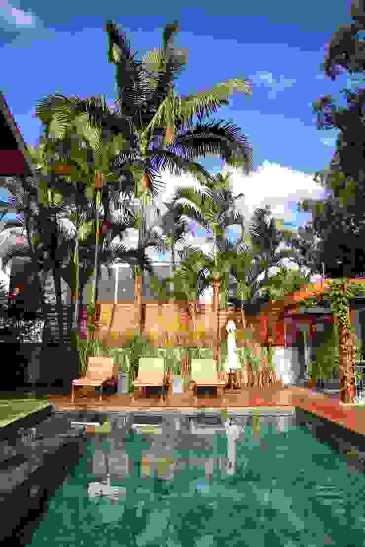 Modern Pool by MeyerCortez arquitetura & design Modern