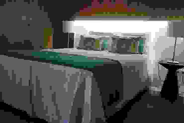 by Carlos Faria Modern