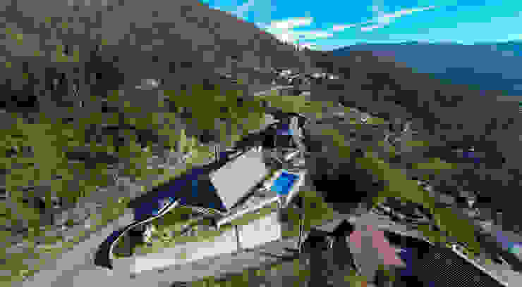 by Carlos Faria Modern