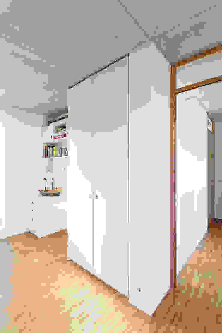 Kinderzimmer f m b architekten - Norman Binder & Andreas-Thomas Mayer Minimalistische Kinderzimmer Kinderzimmer