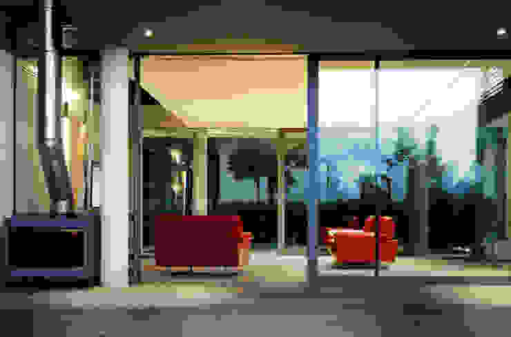 Modern houses by NAT OFFICE - christian gasparini architect Modern