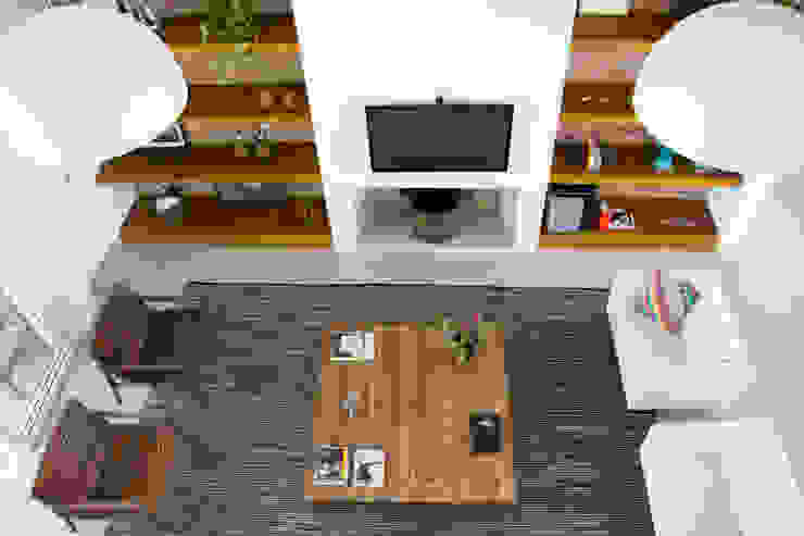 SBARDELOTTO ARQUITETURA Moderne Wohnzimmer