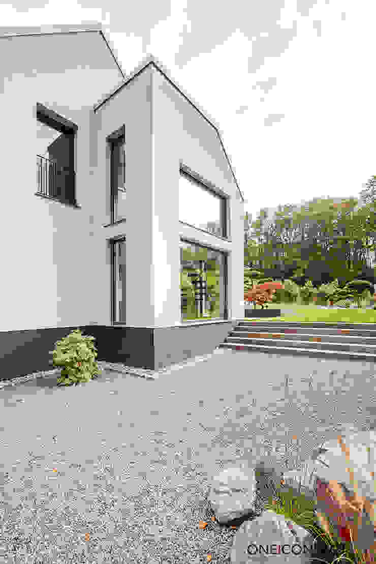 Modern Houses by ONE!CONTACT - Planungsbüro GmbH Modern