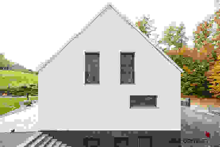 Modern Houses by ONE!CONTACT - Planungsbüro GmbH Modern