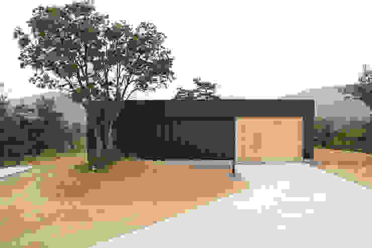 Hinanai Village House Modern Houses by dygsa Modern