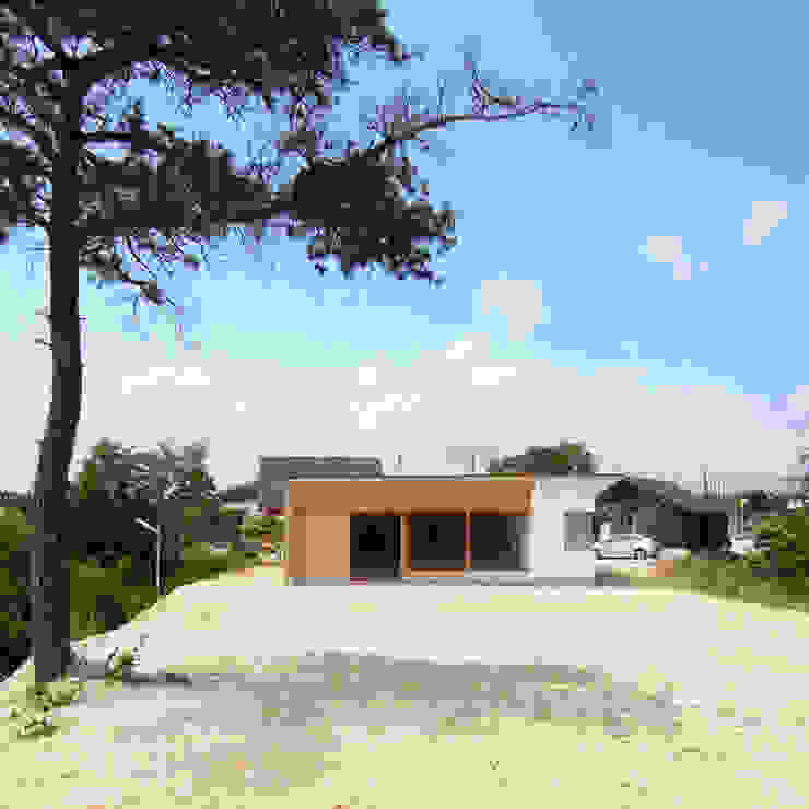 Hinanai Village House Modern Houses by dygsa Modern