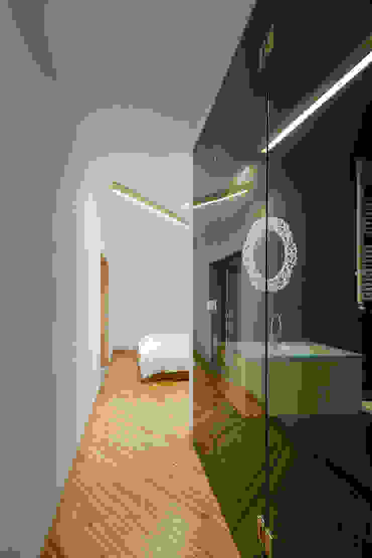 SilverWoodHouse Joao Morgado - Architectural Photography Ingresso, Corridoio & Scale in stile moderno