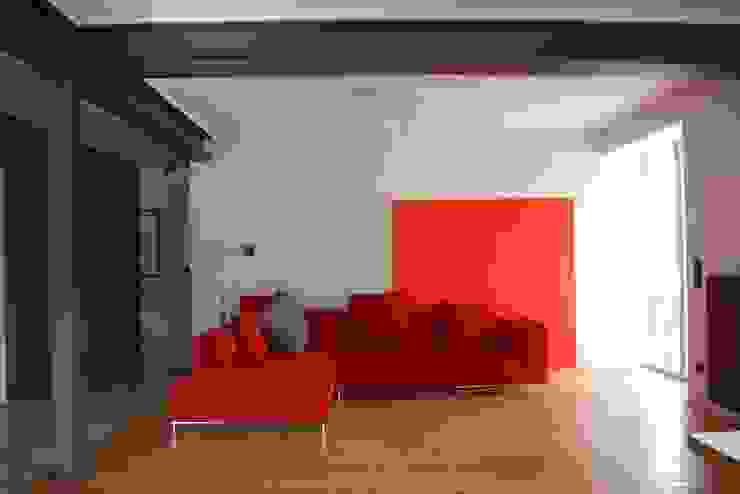 schwarz Haus, schwarzID schwarzID Minimalistische Wohnzimmer