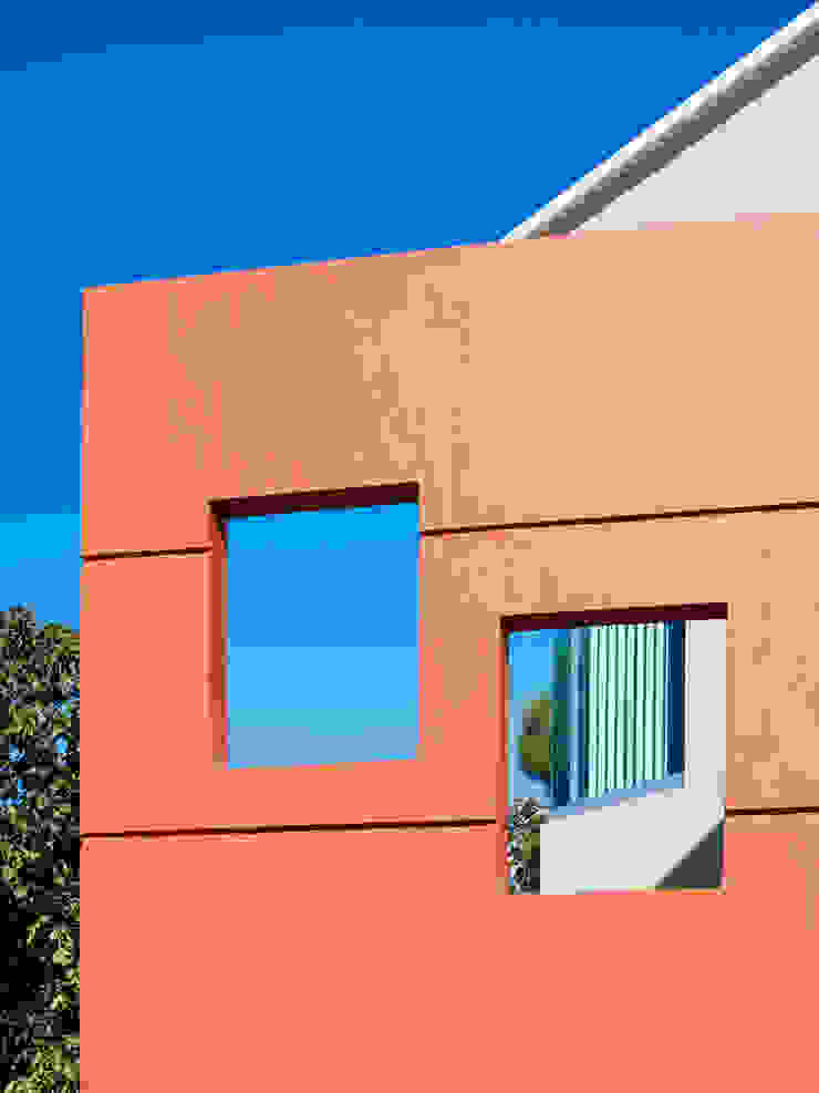 elemento a 45 grados Excelencia en Diseño Casas de estilo moderno