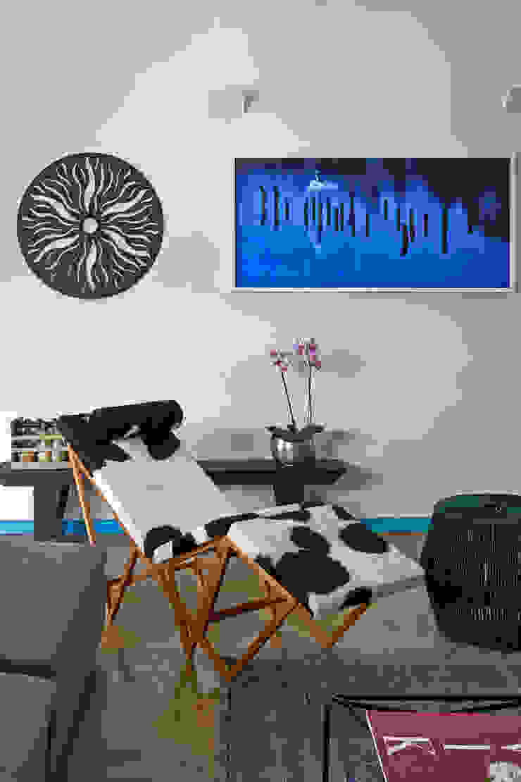 SÍTIO OURO PRETO Beth Marquez Interiores Sala de estarAcessórios e Decoração