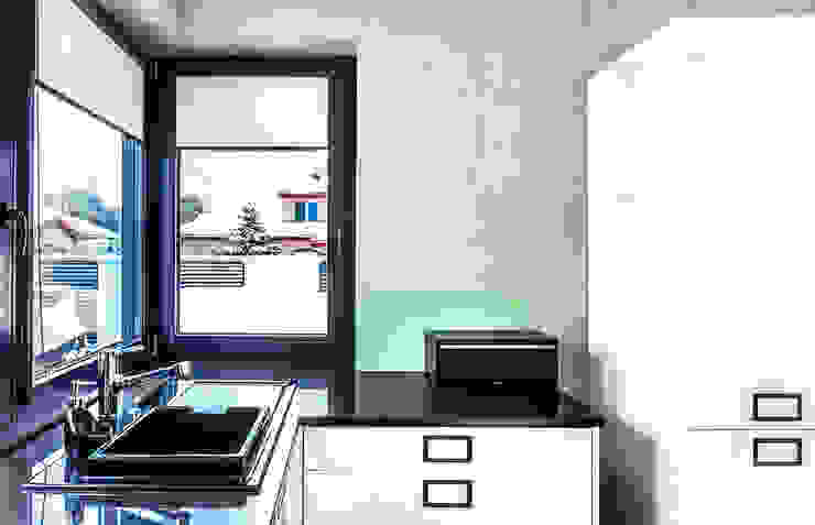 COCO Pracownia projektowania wnętrz Minimalist kitchen