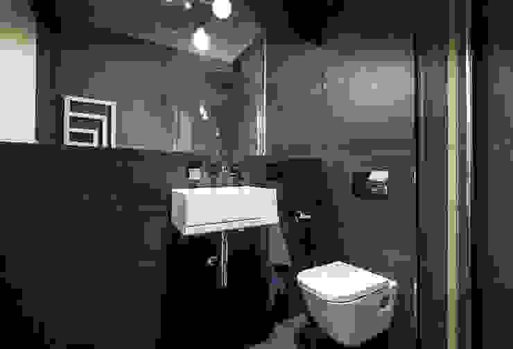 COCO Pracownia projektowania wnętrz Minimalist style bathroom