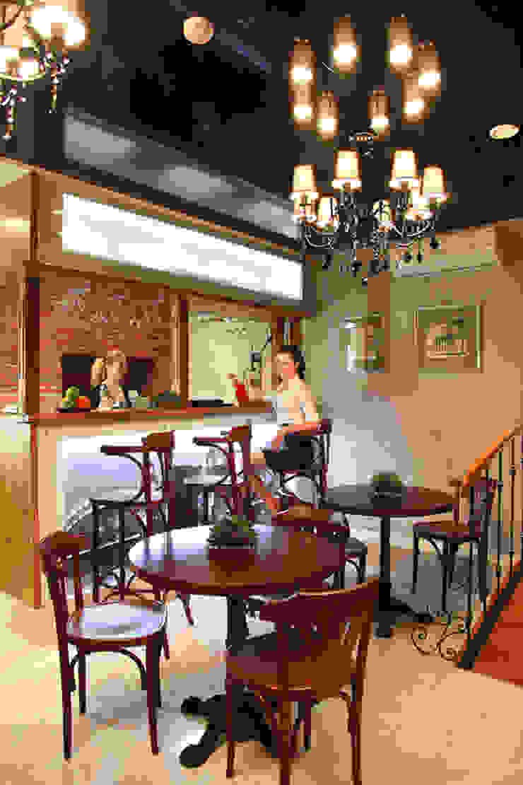 Hotéis ecléticos por Мария Остроумова Eclético