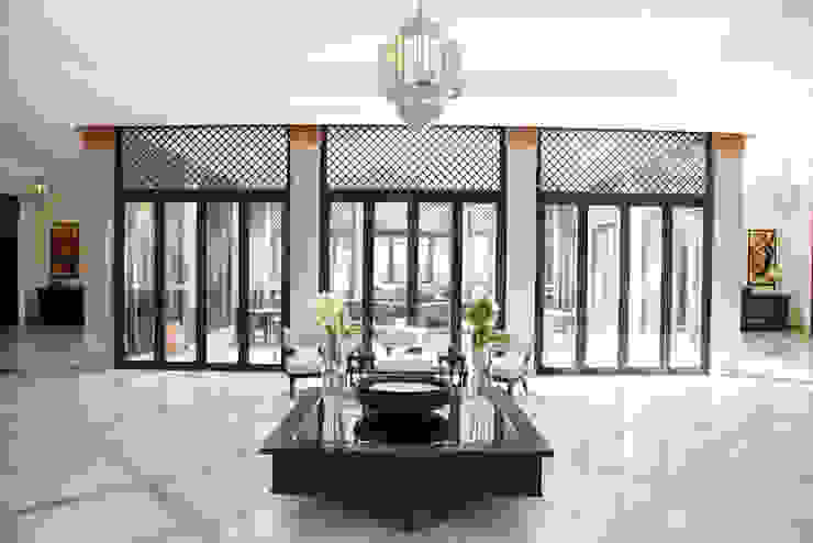 Four Seasons Hotel – Marrakech Moroccan Bazaar Прихожая, коридор и лестницыОсвещение