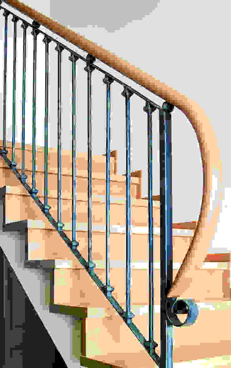 Realizacja Balustrady 3, Armet Armet Classic style corridor, hallway and stairs Accessories & decoration