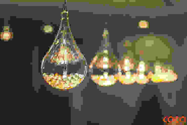 Banheiros minimalistas por COCO Pracownia projektowania wnętrz Minimalista