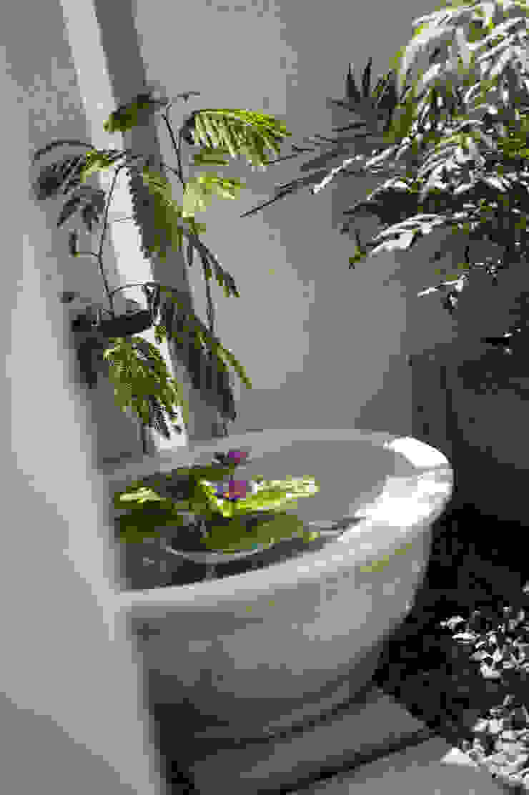 Sakurayama-Architect-Design Patios & Decks