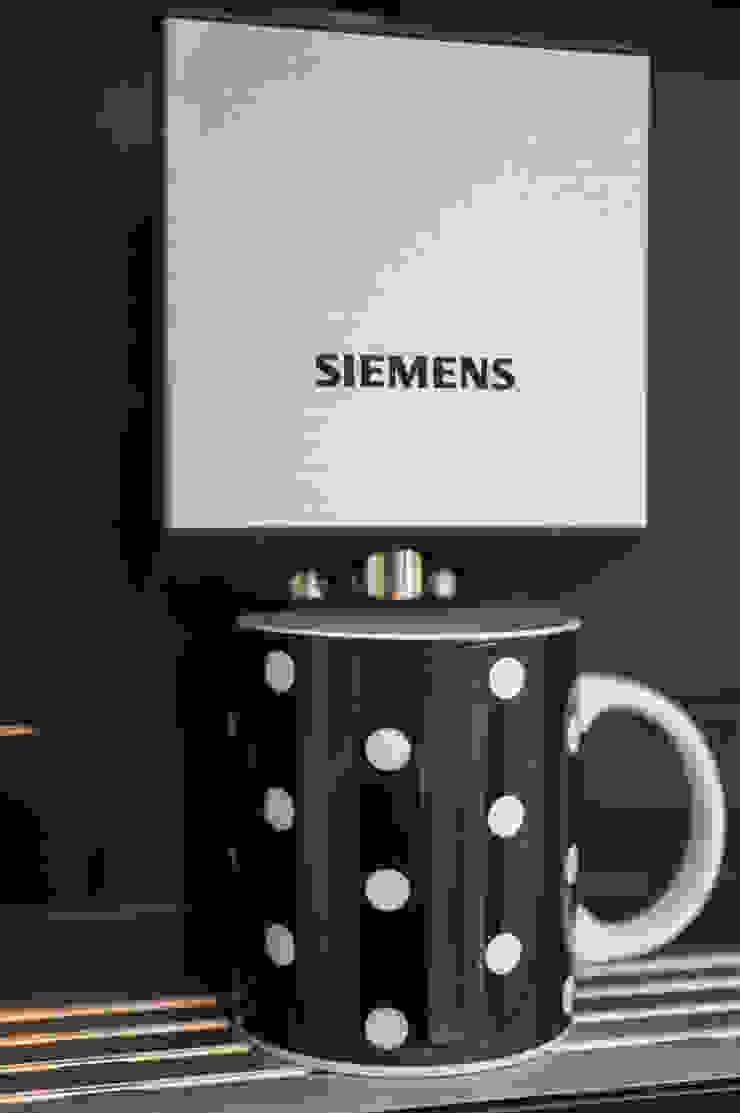 Modern German Kitchen - Kitchen Design Surrey Raycross Interiors Kitchen