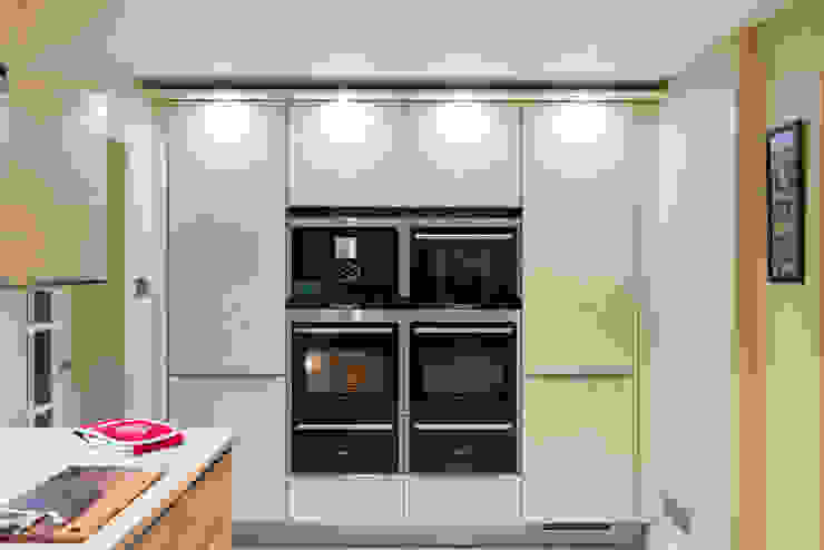 Modern German Kitchen - Kitchen Design Surrey Raycross Interiors Modern Kitchen