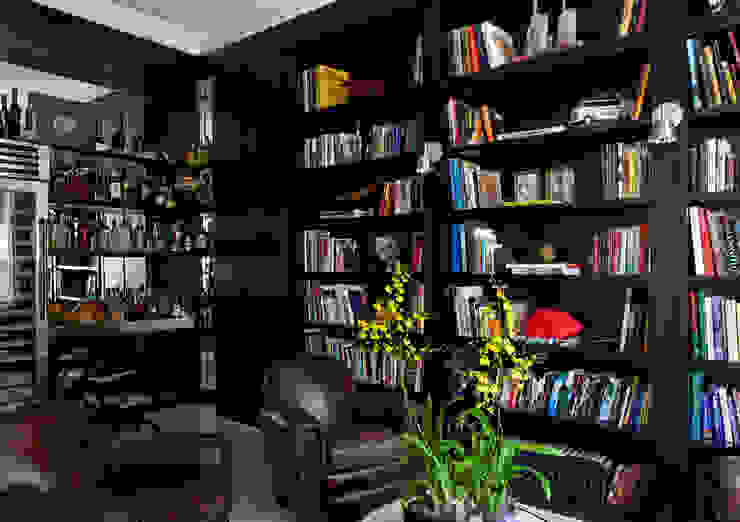 CASA JARDIM EUROPA Escritórios modernos por CSDA Arquitetura e Interiores Moderno